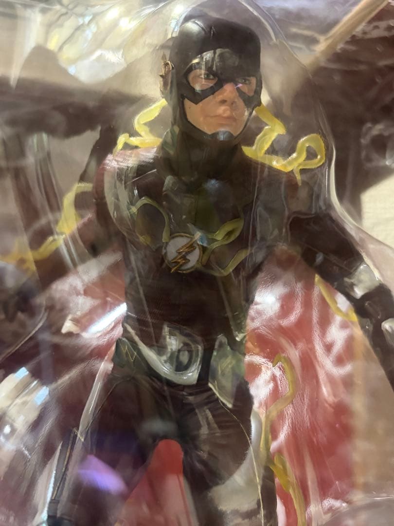 ダイアモンドセレクト THE FLASH（TVシリーズ版）スタチュー絶版品