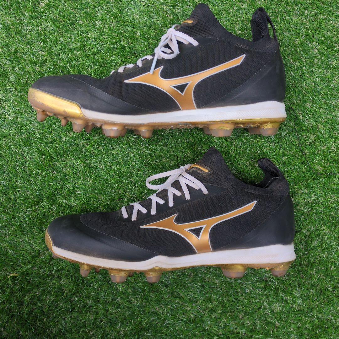 ミズノプロ ブラック/ゴールド 野球　スパイク