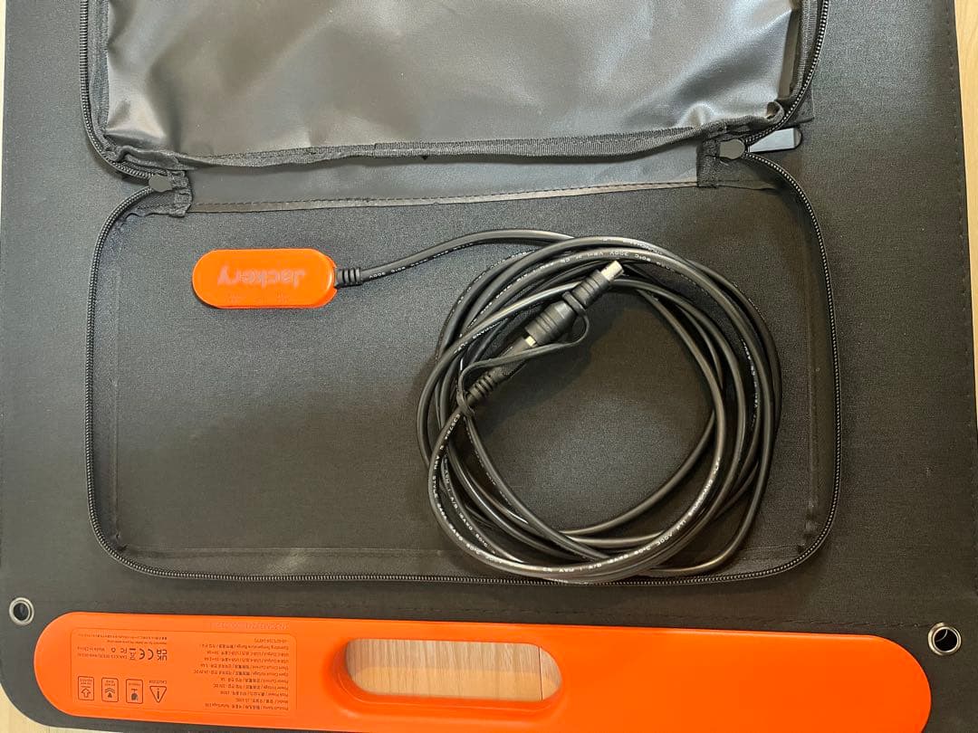 Jackery SolarSaga 100 ソーラーパネル