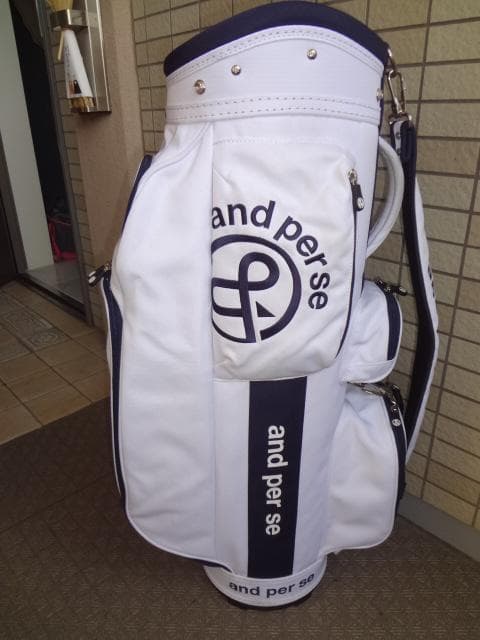 アンパスィ/ and per se 最新キャディバッグ (AUS7204) 美品