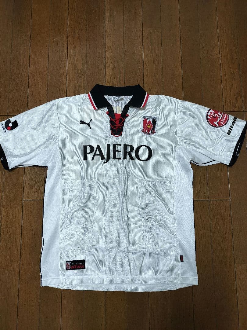 や*ま様 【中古美品】浦和レッズ2001-02シーズン Awayユニフォーム Ｌ