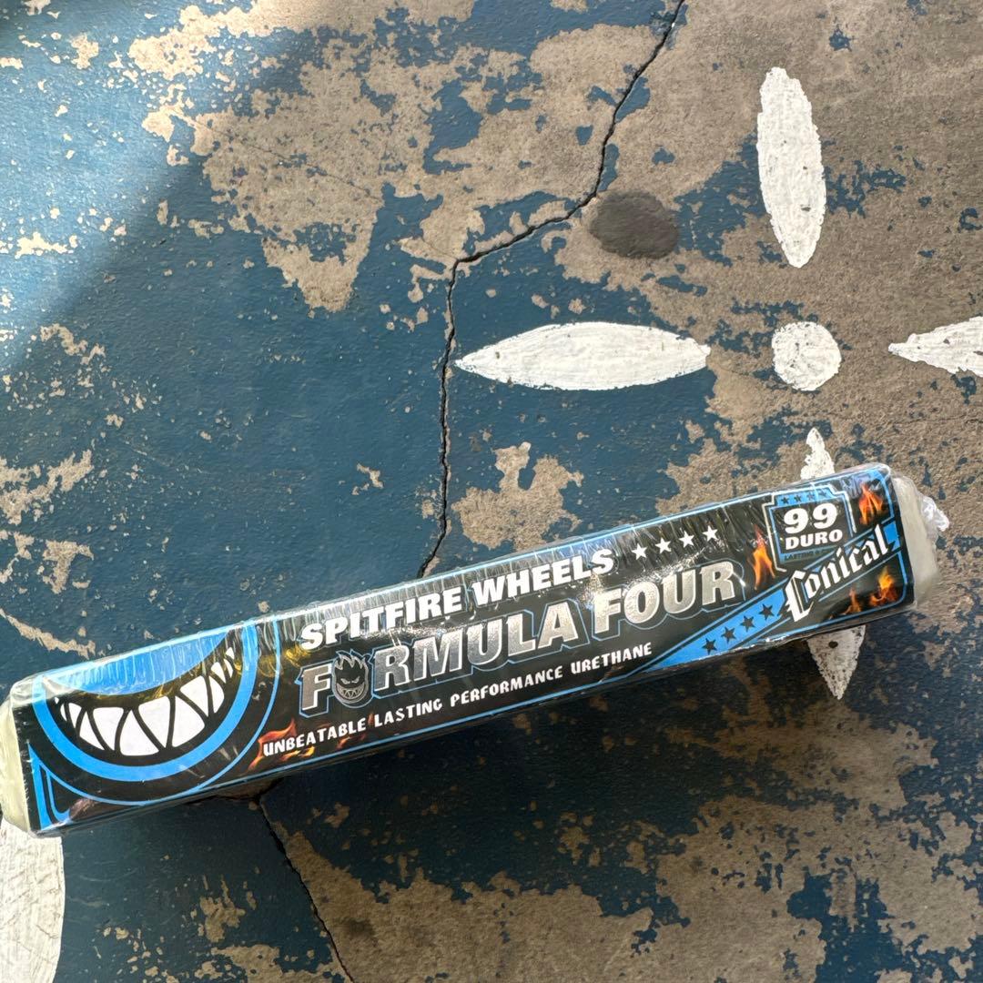 Spitfire フォーマル4コニカル54mm99a 定価¥9,130