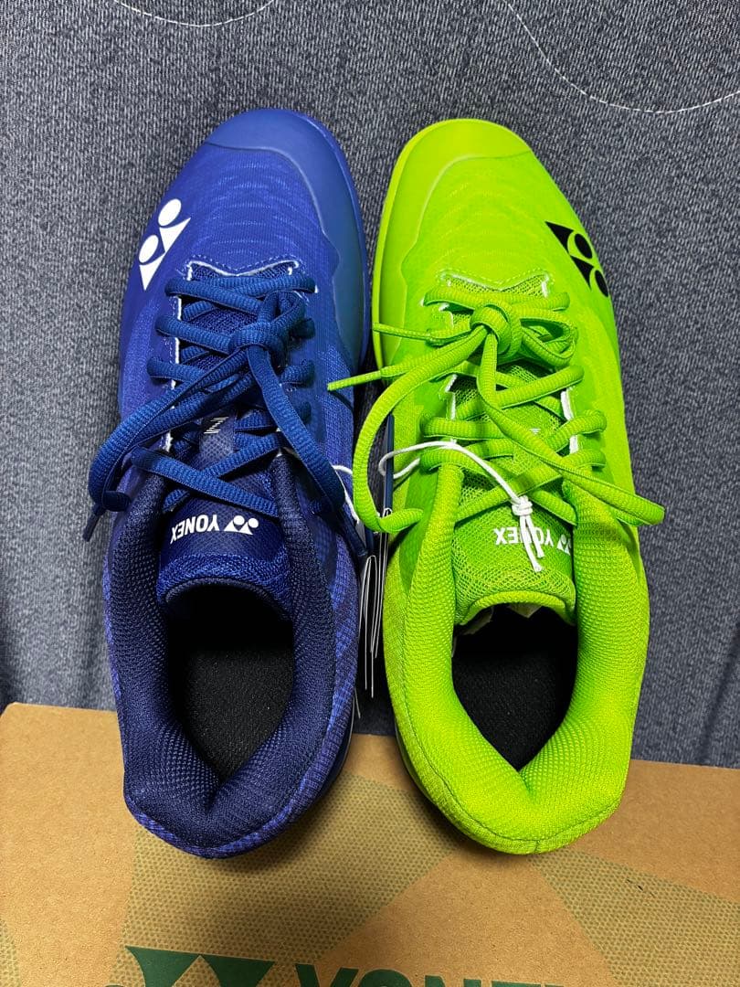 ヨネックス　バドミントン　シューズ　左右非対称　26.5 バカ履き　エアラスＺ