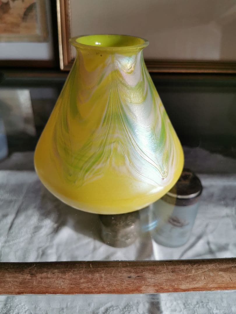 アンティーク 玉虫色イエロー&翠&乳白&桜 ファブリル系ガラス ランプスタンド