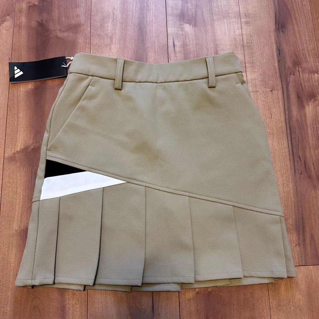 ダンボールニット　プリーツスカート　セットアップ　ベージュ　秋冬　長袖　フーディ