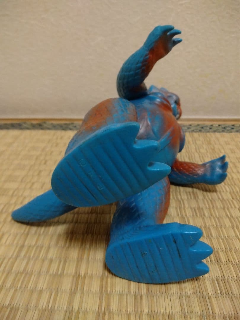 マルサン　ソフビ　ゴメス　当時物　ウルトラQ　ウルトラマン　ウルトラセブン