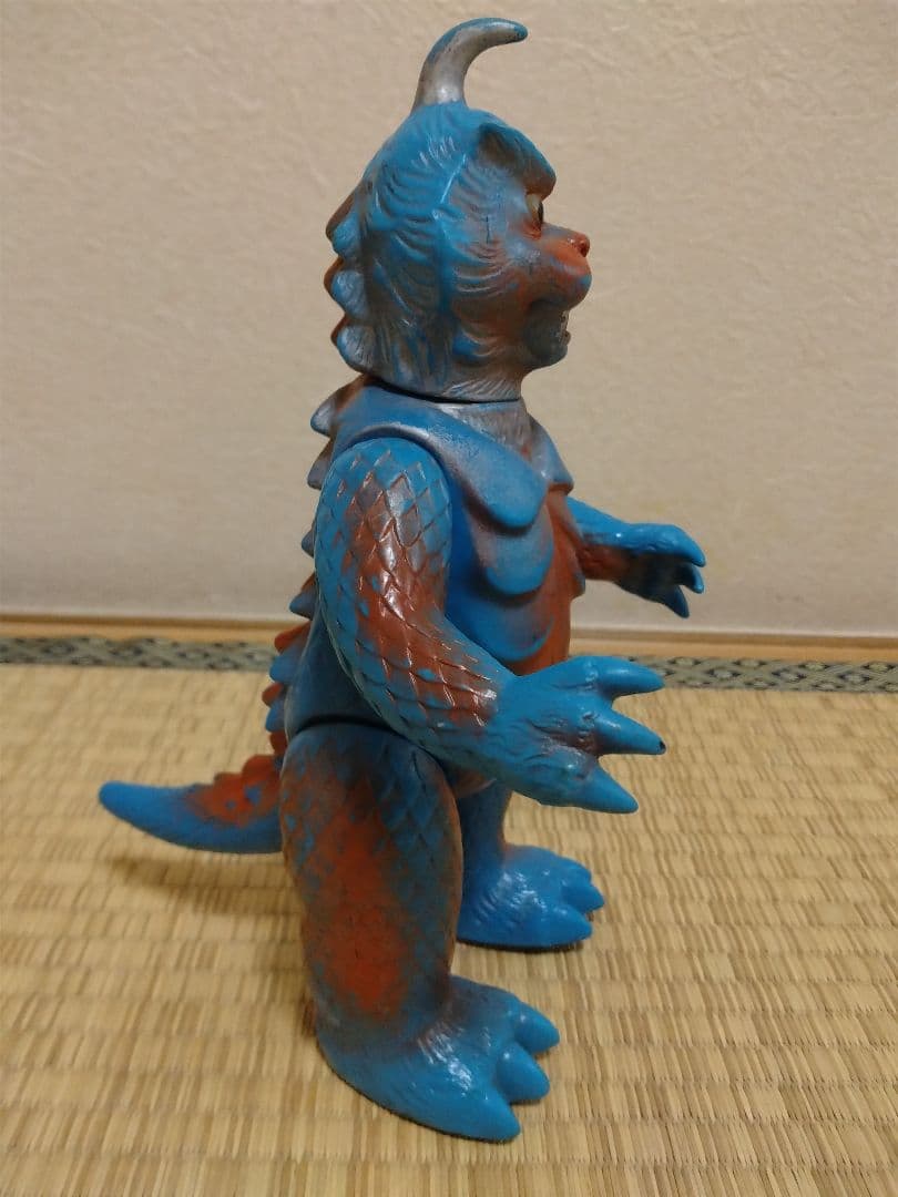 マルサン　ソフビ　ゴメス　当時物　ウルトラQ　ウルトラマン　ウルトラセブン