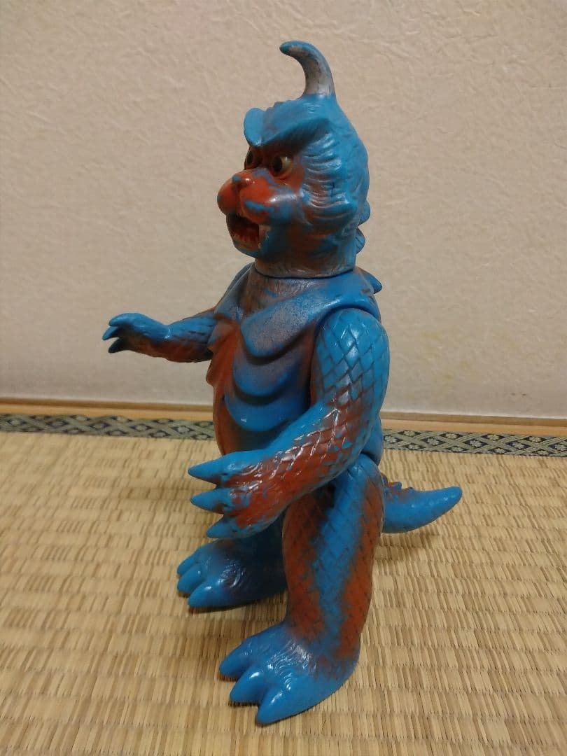 マルサン　ソフビ　ゴメス　当時物　ウルトラQ　ウルトラマン　ウルトラセブン