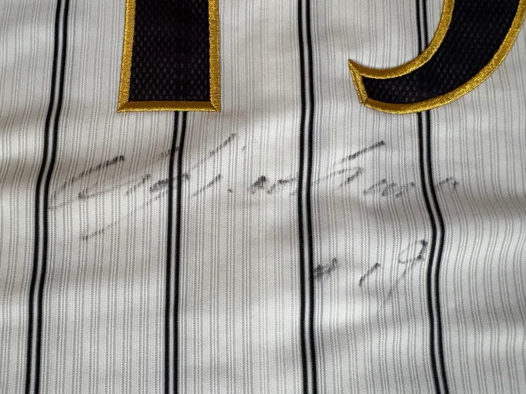 侍JAPAN 上原浩治選手 レプリカユニフォーム 直筆サイン入り