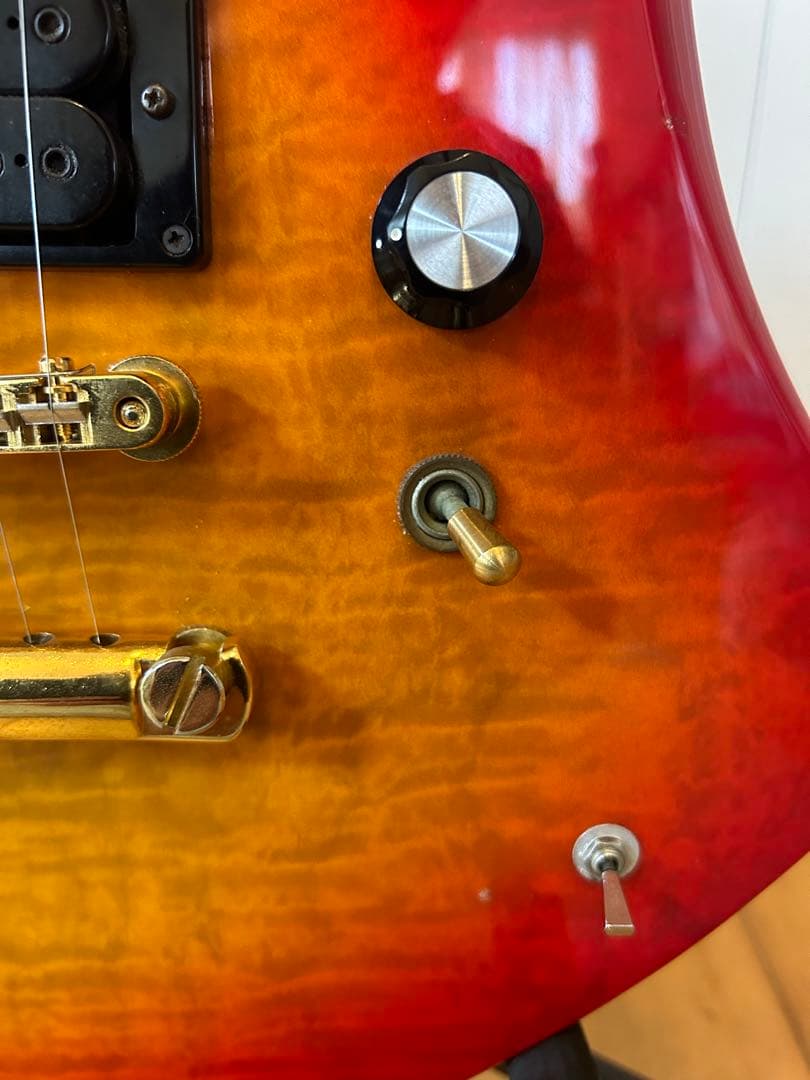 フェルナンデス mg 85x hide モデル　ギター