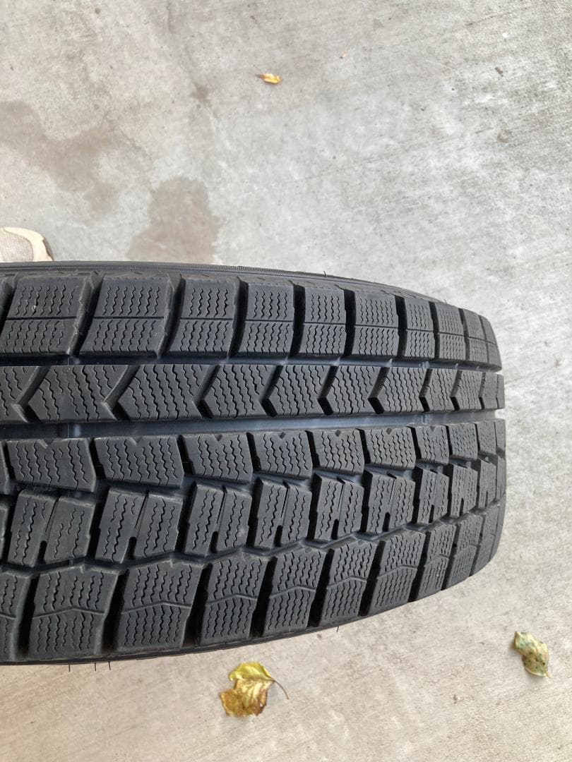 スタッドレスタイヤとホイール