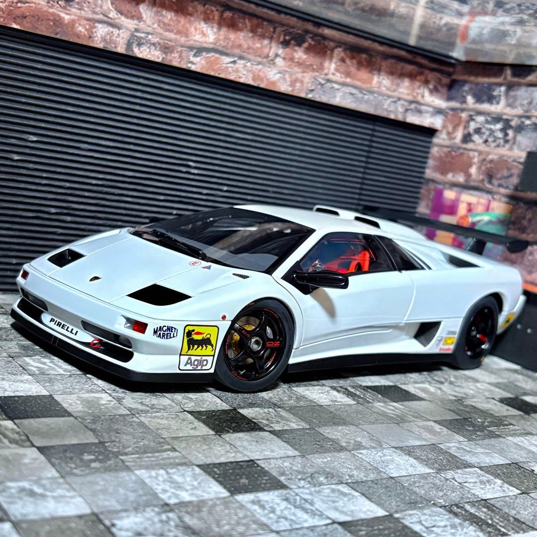 ワンオフカスタム 1/18 AUTOart ランボルギーニ ディアブロ SV-R