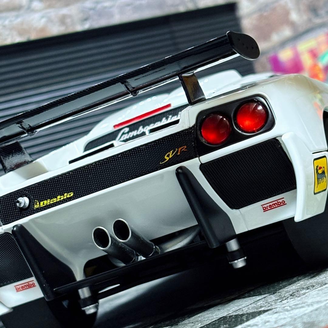 ワンオフカスタム 1/18 AUTOart ランボルギーニ ディアブロ SV-R