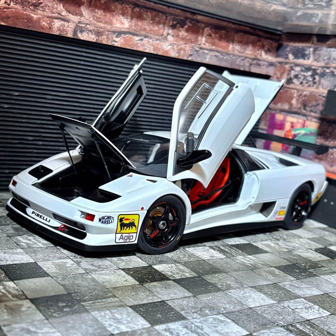 ワンオフカスタム 1/18 AUTOart ランボルギーニ ディアブロ SV-R