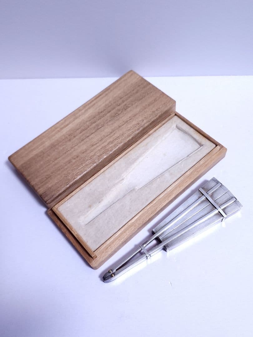 尚美堂 宝飾店 銀製 楊枝入れ 扇子型 銀製刻印 小物入れ 約45.97g