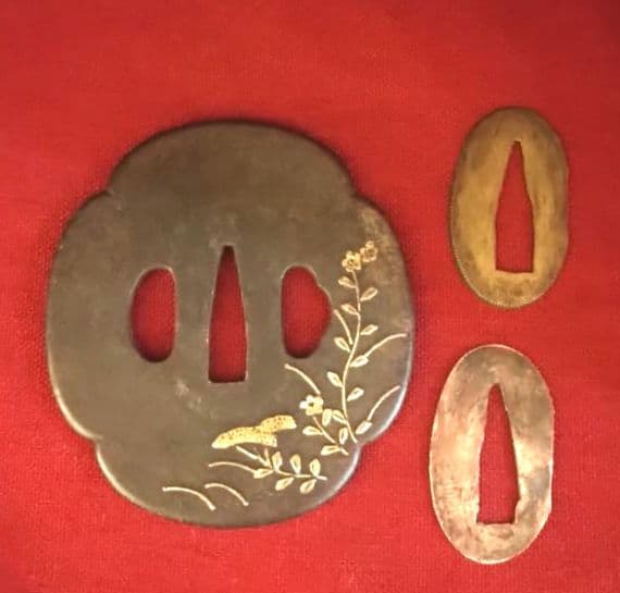 刀鍔　金花装飾　切羽