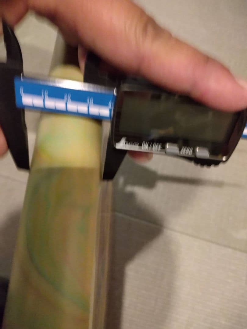 ジェイク・モス　クワットフィン