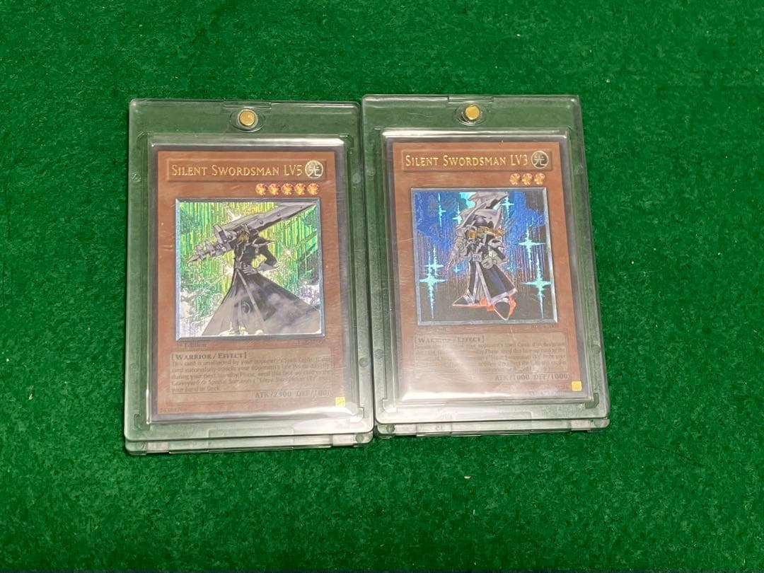 m*m様 極美品　遊戯王　旧アジア　旧レリーフ　サイレントソードマジシャン2枚セ