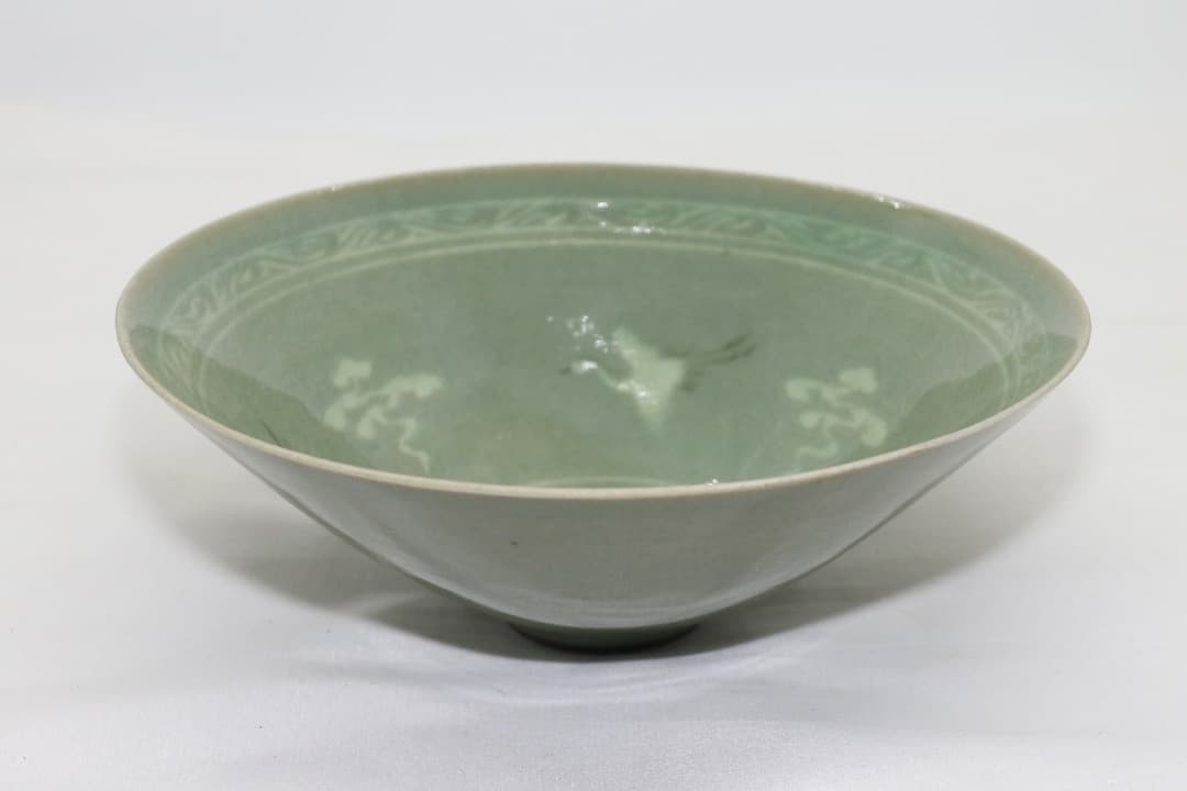 韓国人間文化財 柳海剛(柳根瀅) 高麗青磁 鶴文茶碗 共箱