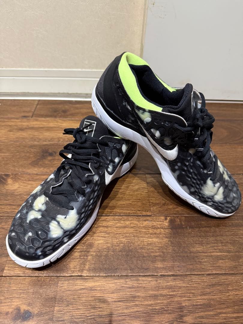 Nike ズームケージ3 ナダルモデル