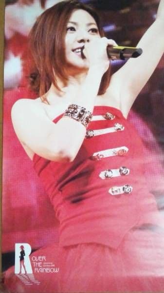 倉木麻衣OVER THE RAINBOW限定ポスター赤ドレス姿ショートカット!?