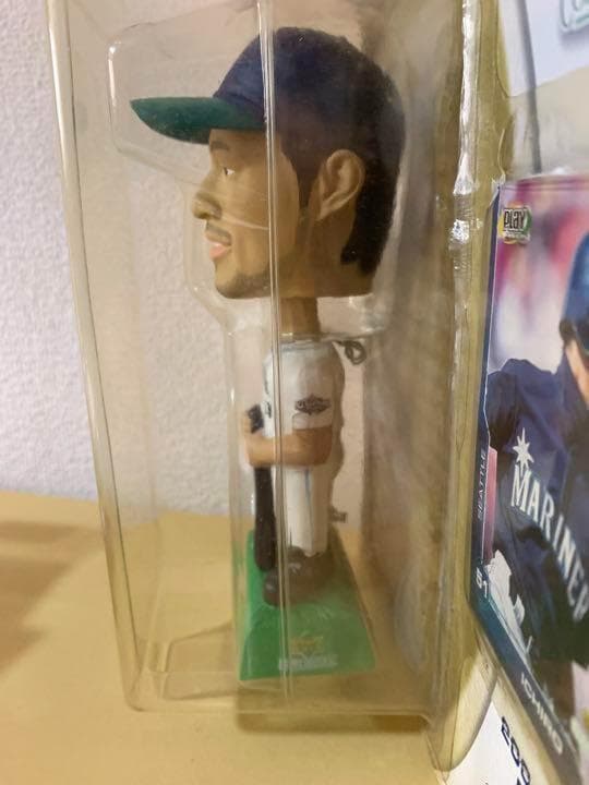 非売品★未開封レア品 イチロー首振り人形、カード、長袖Tシャツ