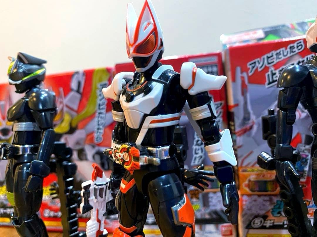 【仮面ライダー】装動 仮面ライダーギーツ セット