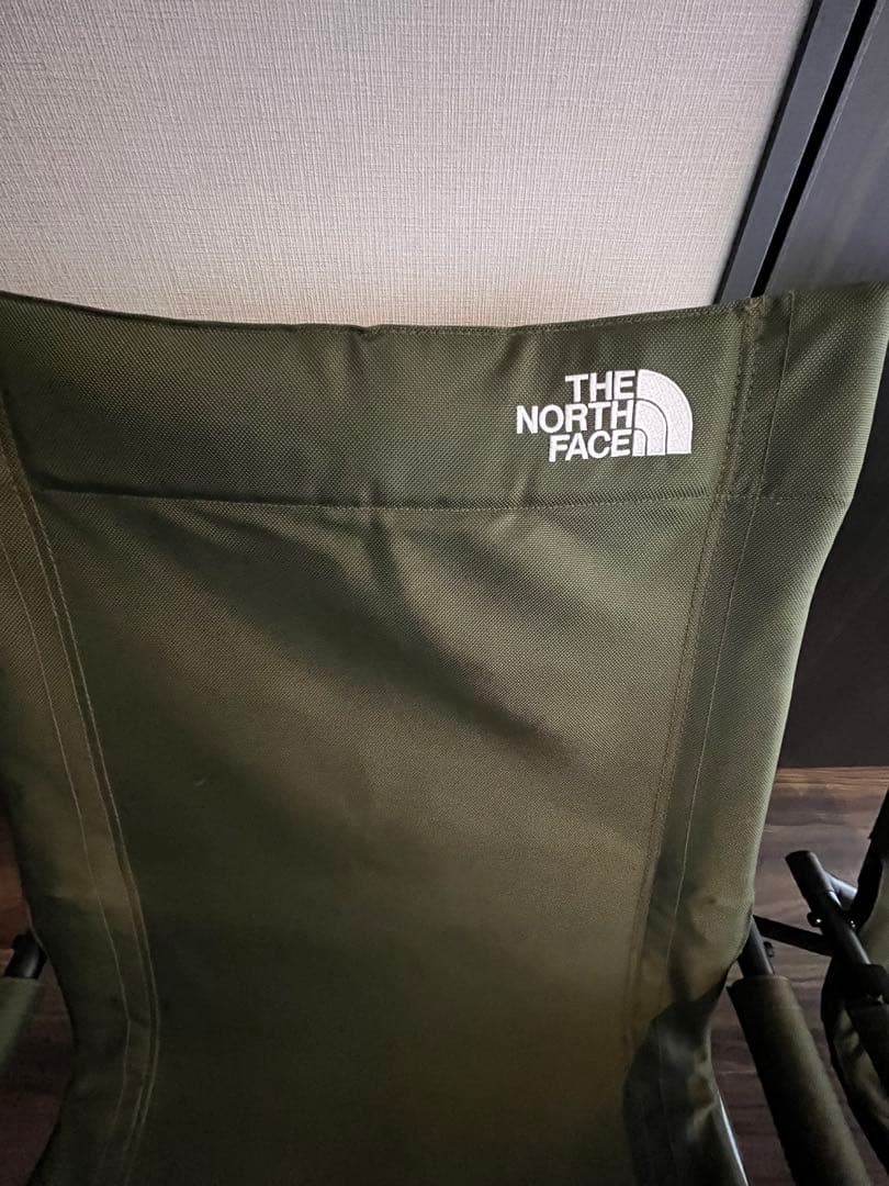 2個ノースフェイス TNFキャンプチェア　ニュートープグリーン　フットレスト付き