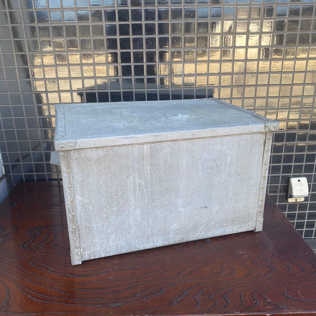 ヴィンテージメタルボックス 蓋付き収納箱 インダストリアル インテリア