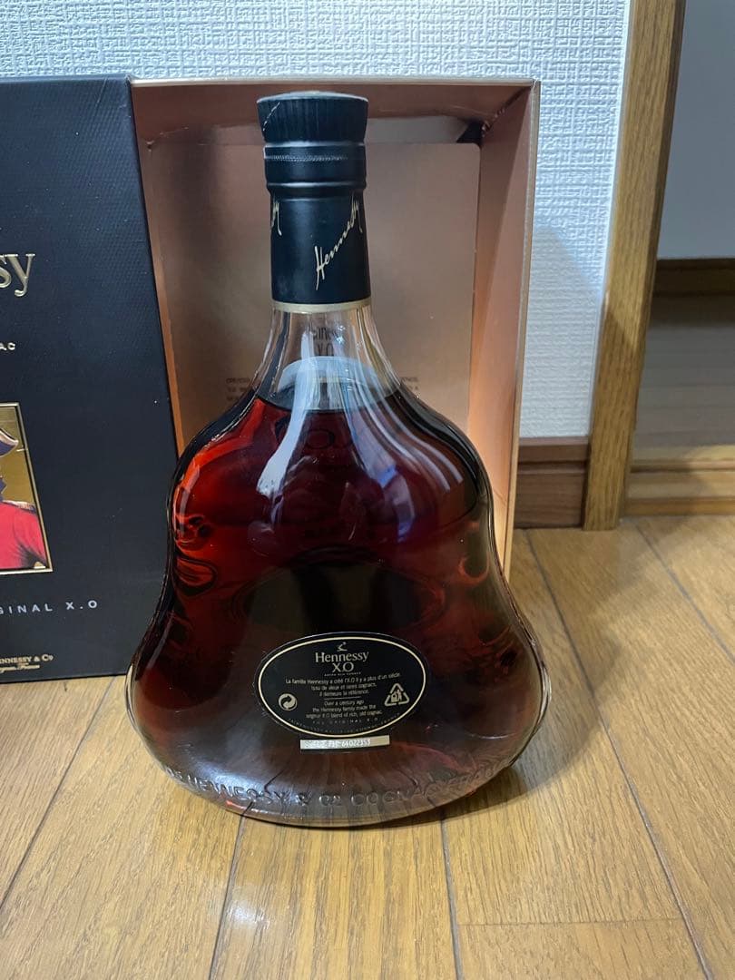 ヘンネシ-xo黒キャップ100cl 箱付き