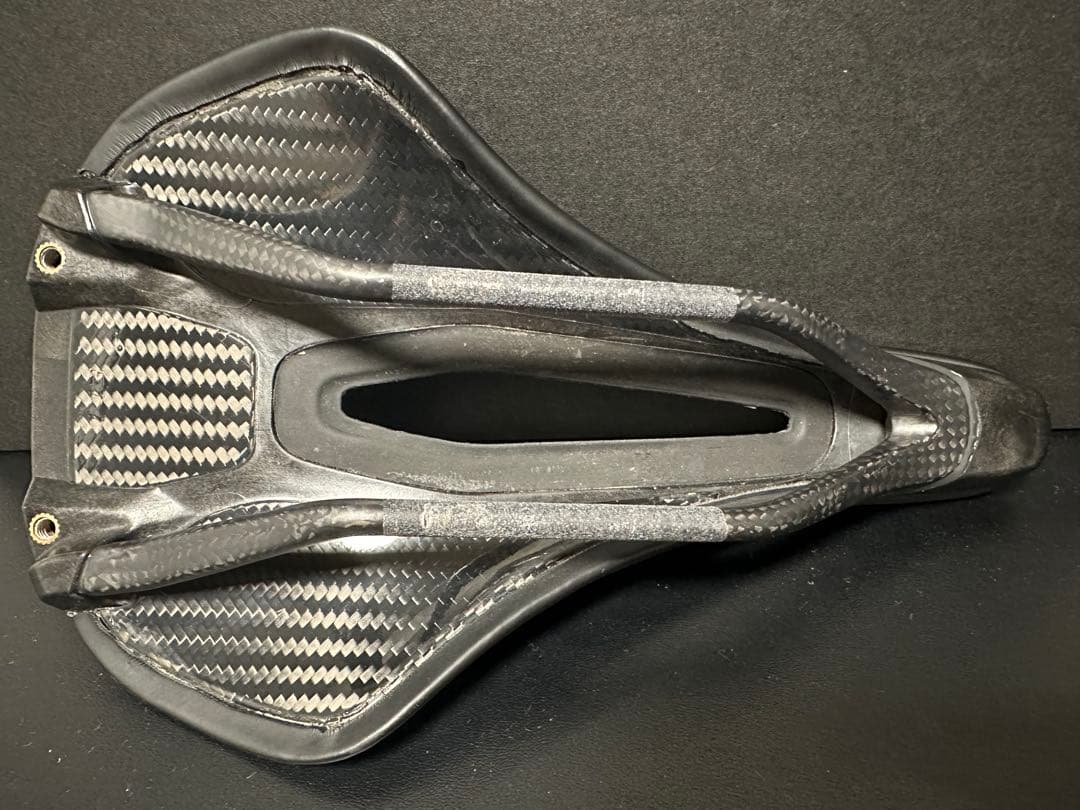 パーツ S-WORKS POWER ARC CARBON SADDLE 143