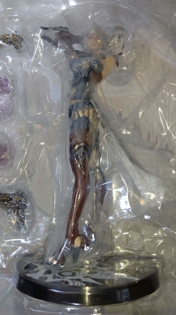 ≪ゲーム≫1/7スケール LINEGE II カマエル フィギュア