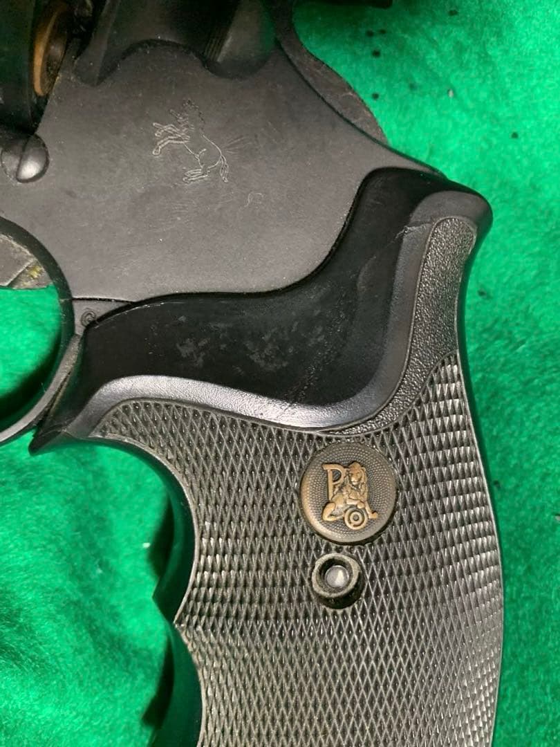 モデルガン　キングコブラ　ヘビーウェイト　リボルバー シリンダー回転機構付き