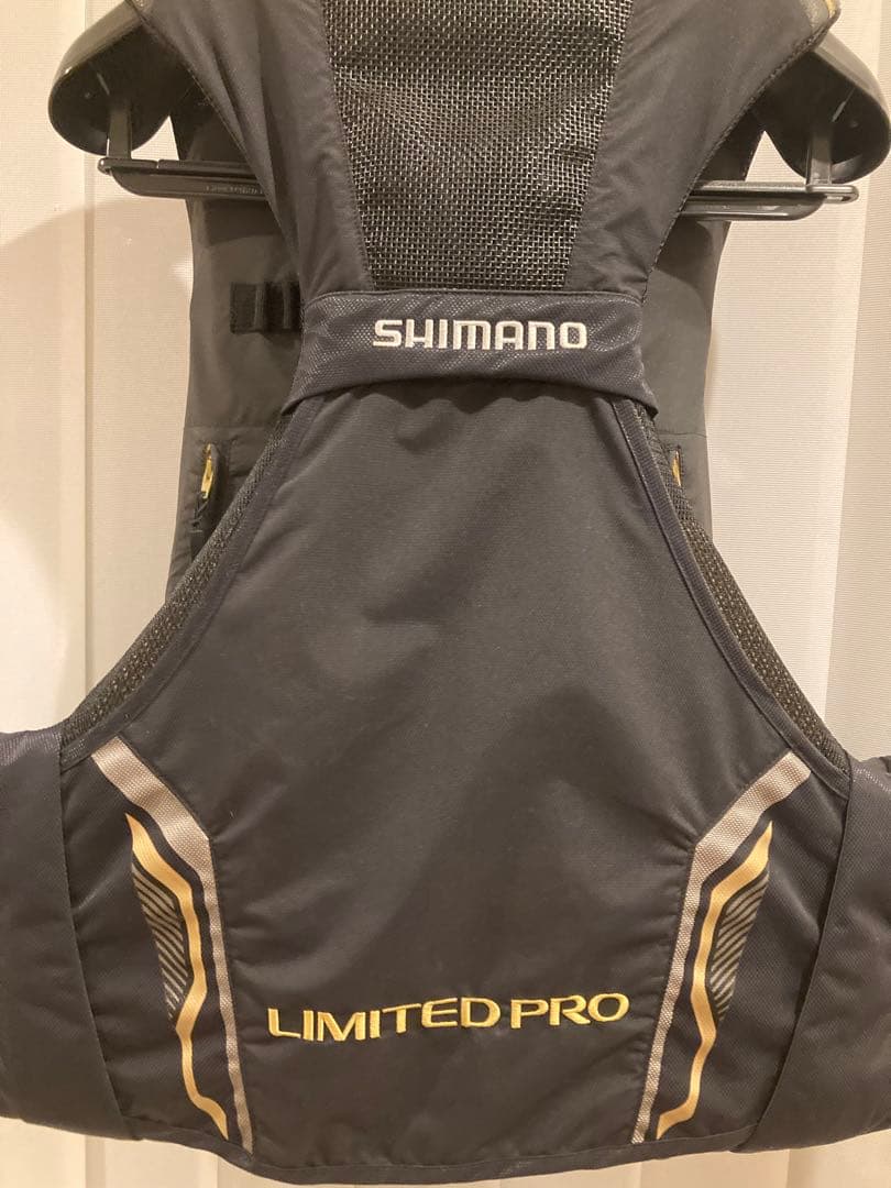 シマノ フローティングベスト　VF-113Q