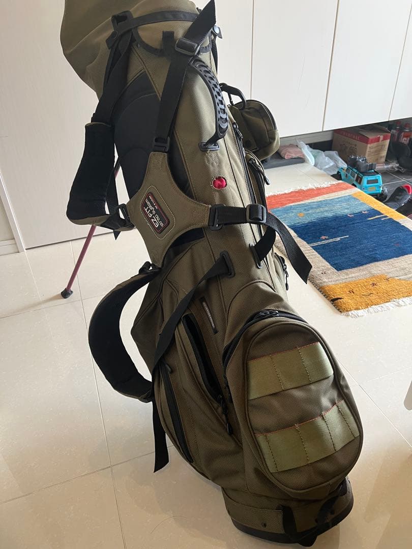 ブリーフィングbriefingゴルフバッグ オリーブ　ドライバーなどのクラブ一式