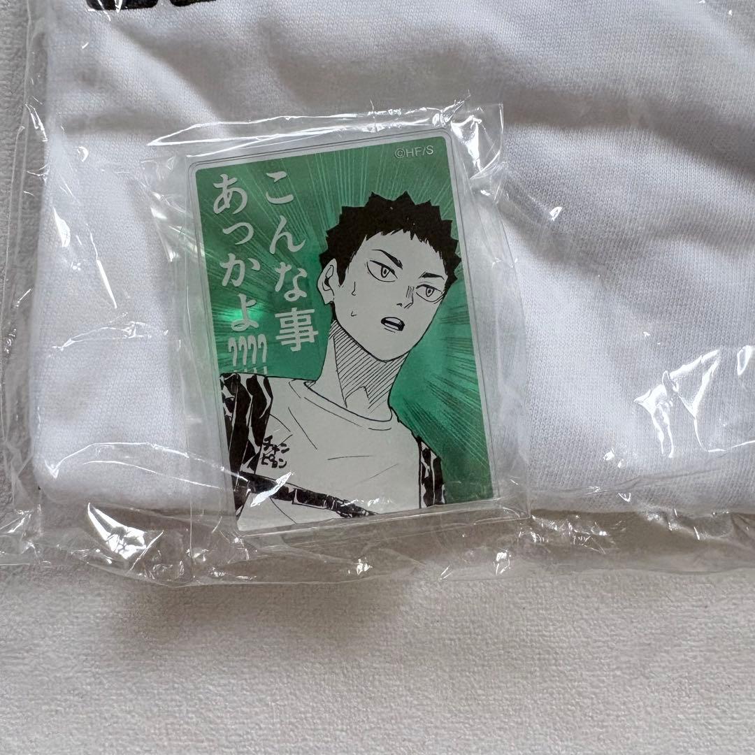 ハイキュー!! 公式Tシャツ Sサイズ アクリルバッジ付き