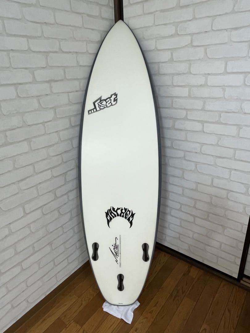 メイヘムサーフボード　3.0STUB 5.6 ブラックシープビルト