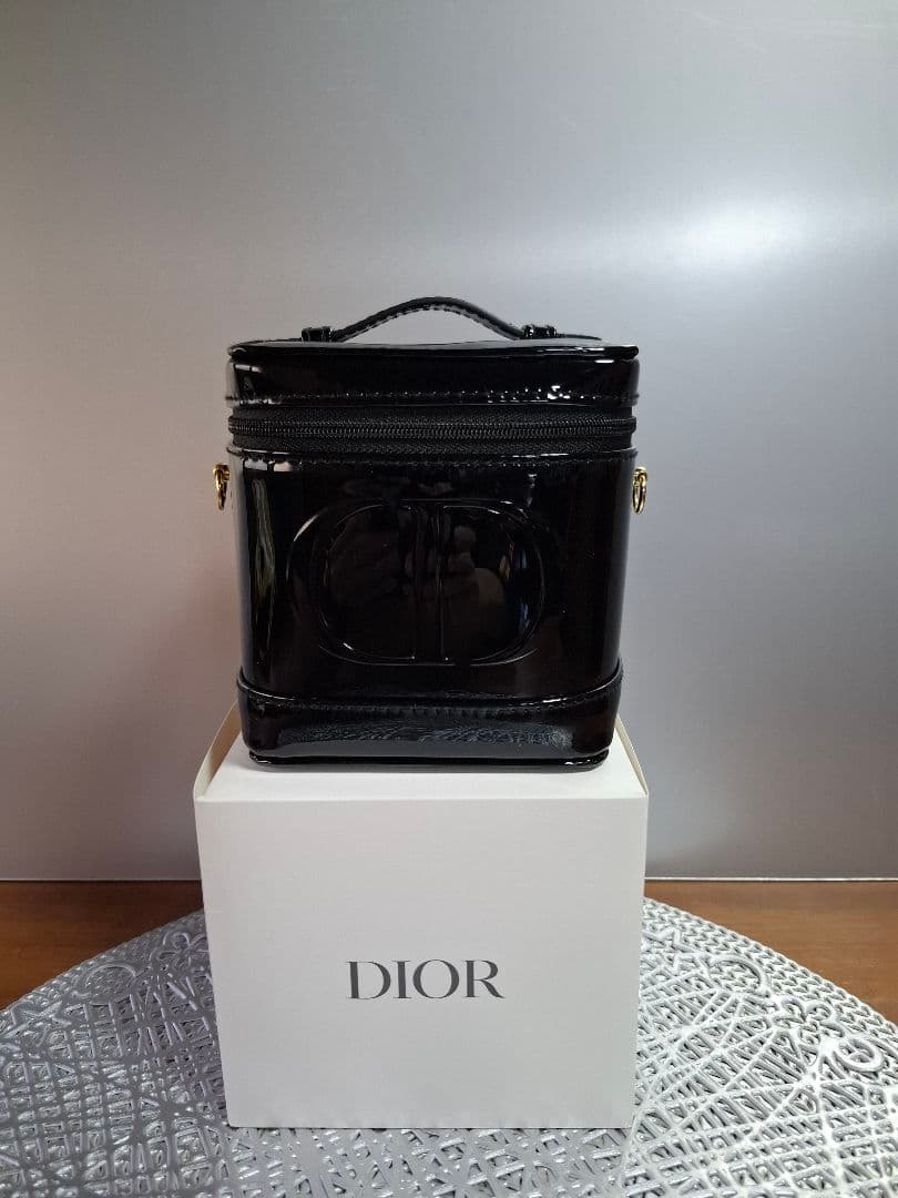 Dior　バニティバッグ　バニティポーチ　エナメルブラック　非売品