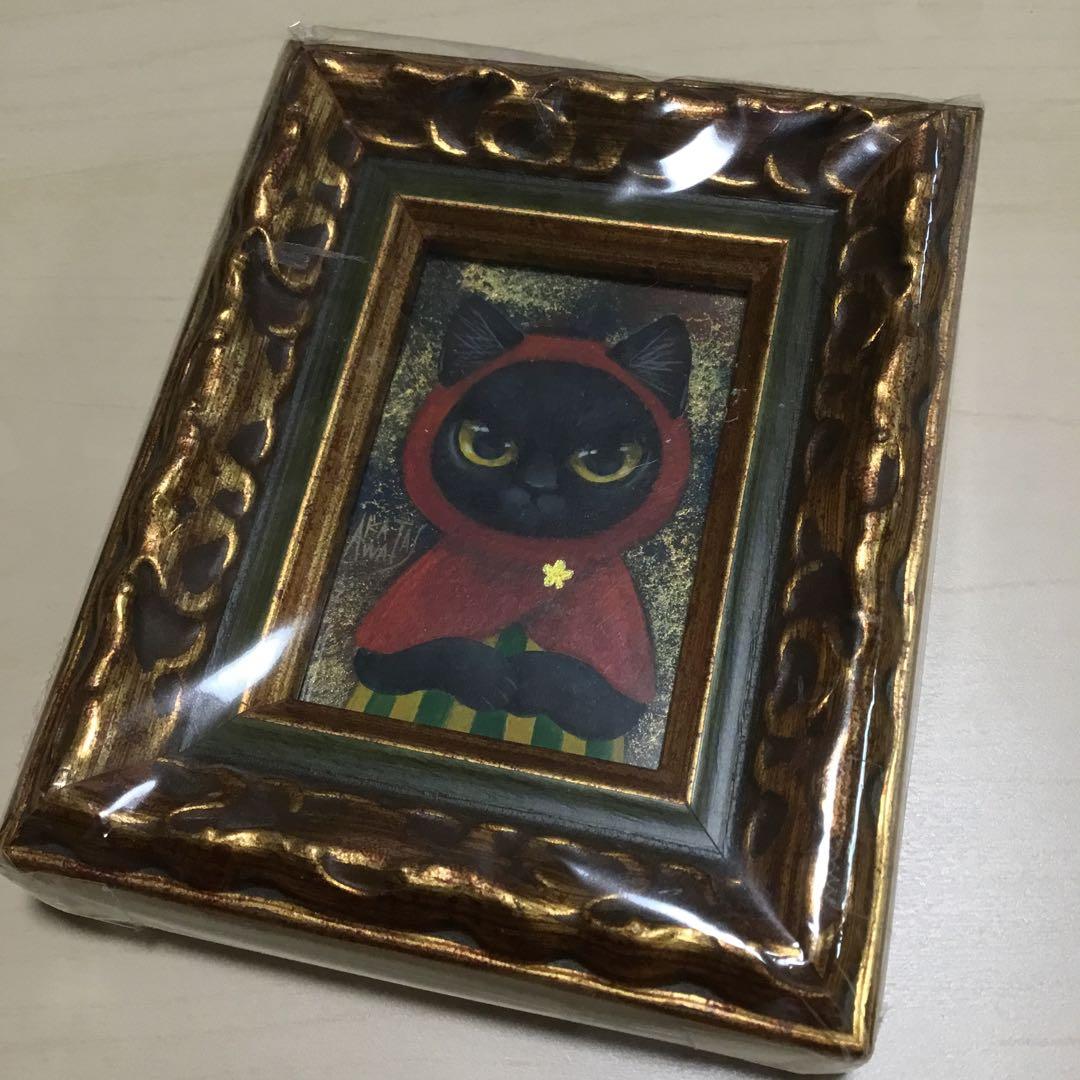 赤綿　絵画　アート　赤いマントの黒猫