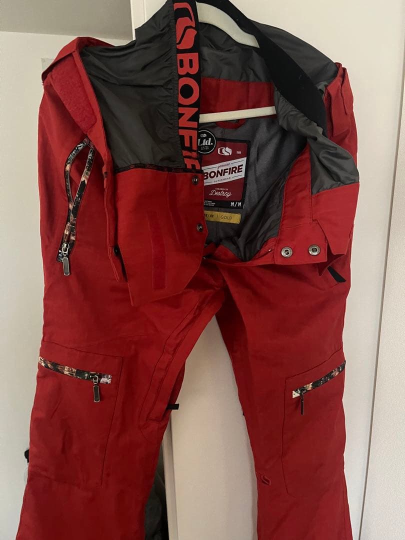 (石川)30万相当！スノボフルセット　スノーボード、ウェア、ブーツなど