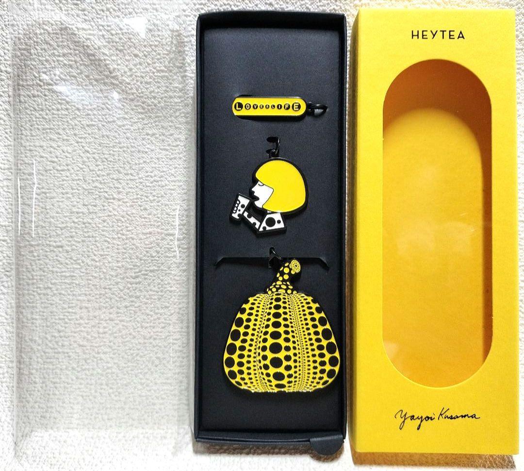 『草間彌生／喜茶：ＬＯＶＥ＆ＬＩＦＥ』キーホルダー（ＣＨＩＮＡ ＰＲＯＪＥＣＴ）