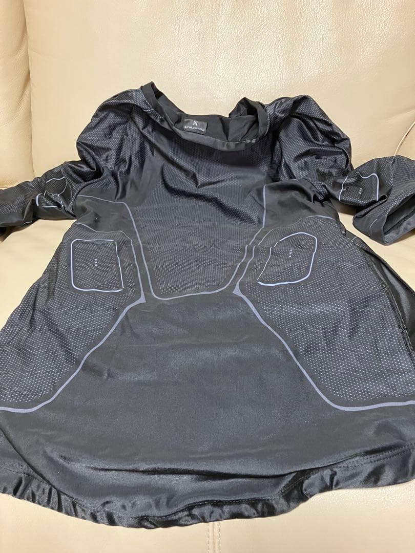 (上下セット)SIXPAD Powersuit (男性Mサイズ)