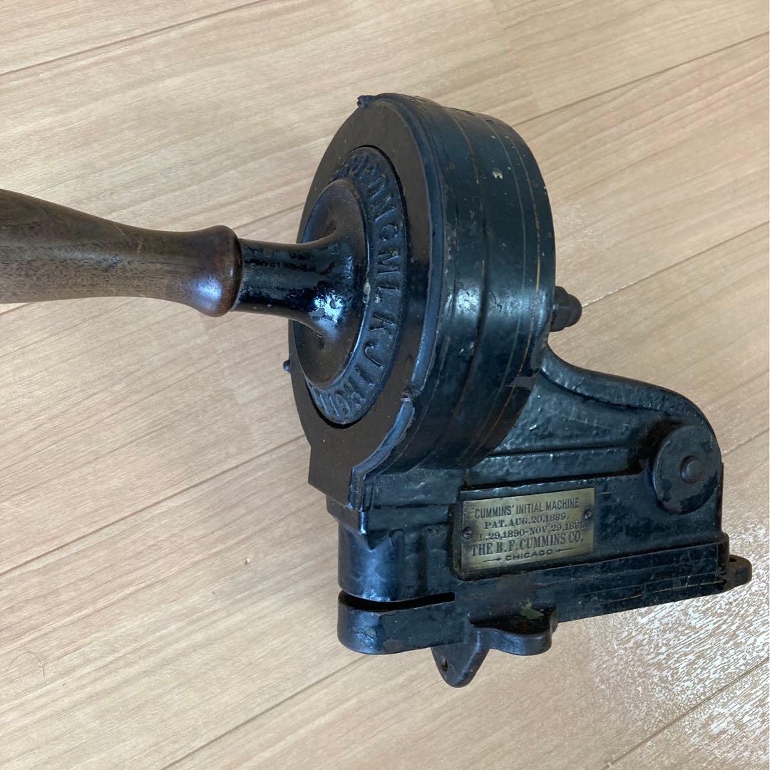 アルファベット　型抜き