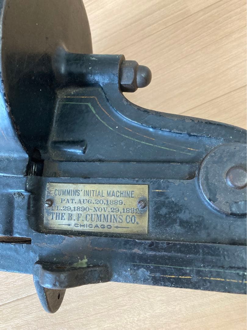 アルファベット　型抜き