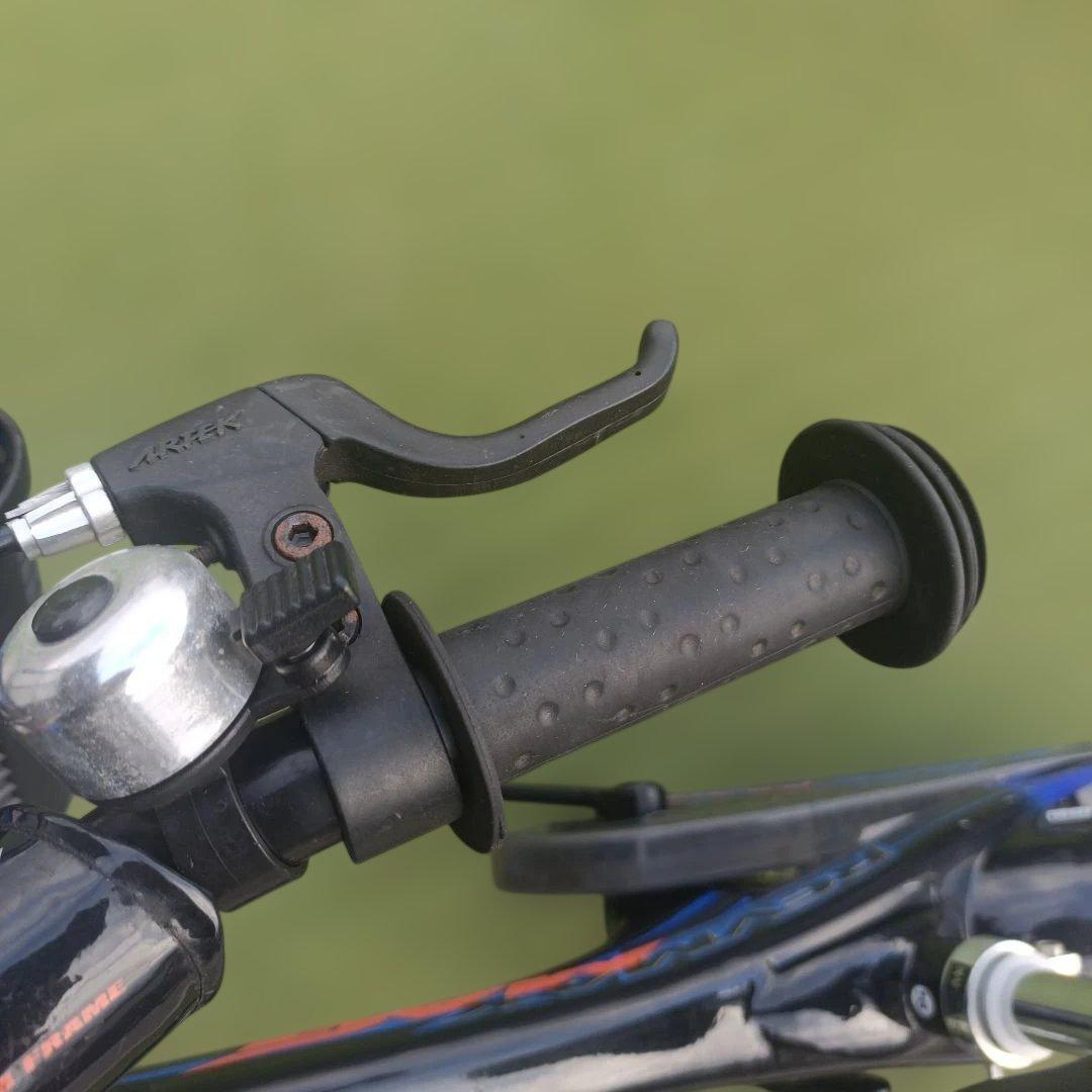 子どもの自転車16インチ青色