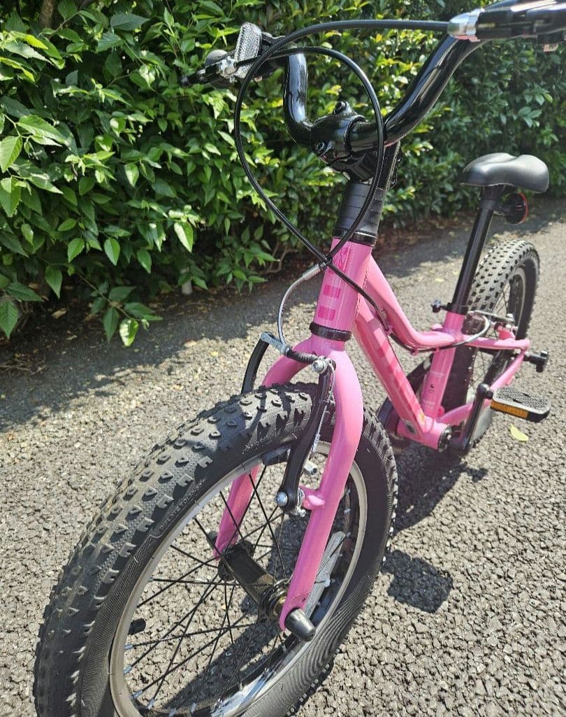 【値下げ】美品Trek子供用自転車Precliber 16インチピンク補助輪なし