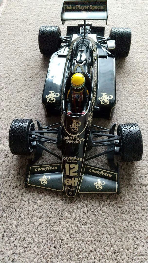 【訳あり】ミニチャンプス　1/18ロータス97Tルノー　アイルトンセナ初優勝