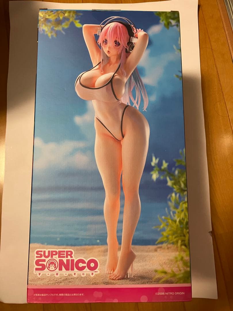 開封美品　白水着　そに子　WAVE SUPER SONICO 水着フィギュア