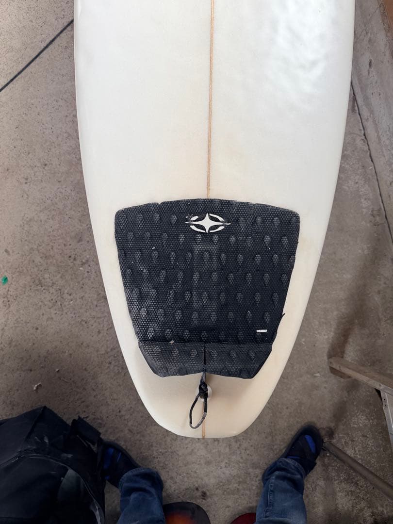 shootz シューツ サーフボード 6'4 ミッドレングス