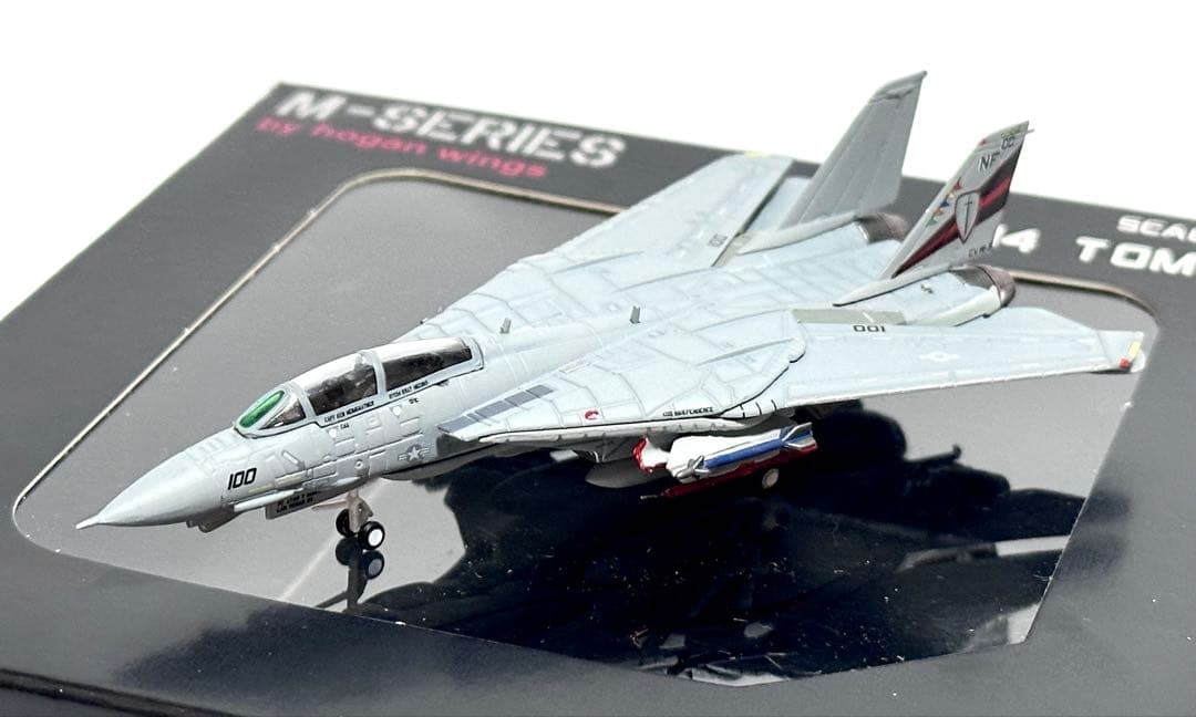 hogan 1/200 F-14A VF-154 ブラックナイツ CV-62